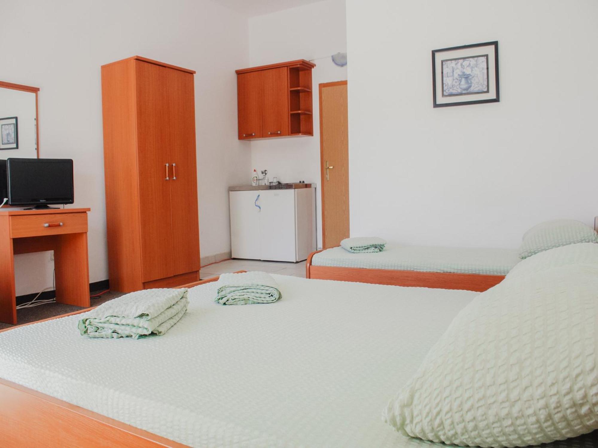 Apartments And Rooms Mato Neum Oda fotoğraf