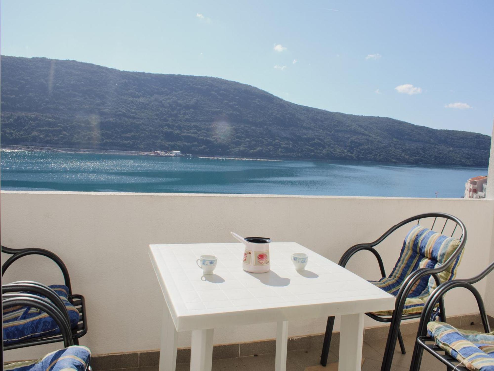 Apartments And Rooms Mato Neum Oda fotoğraf