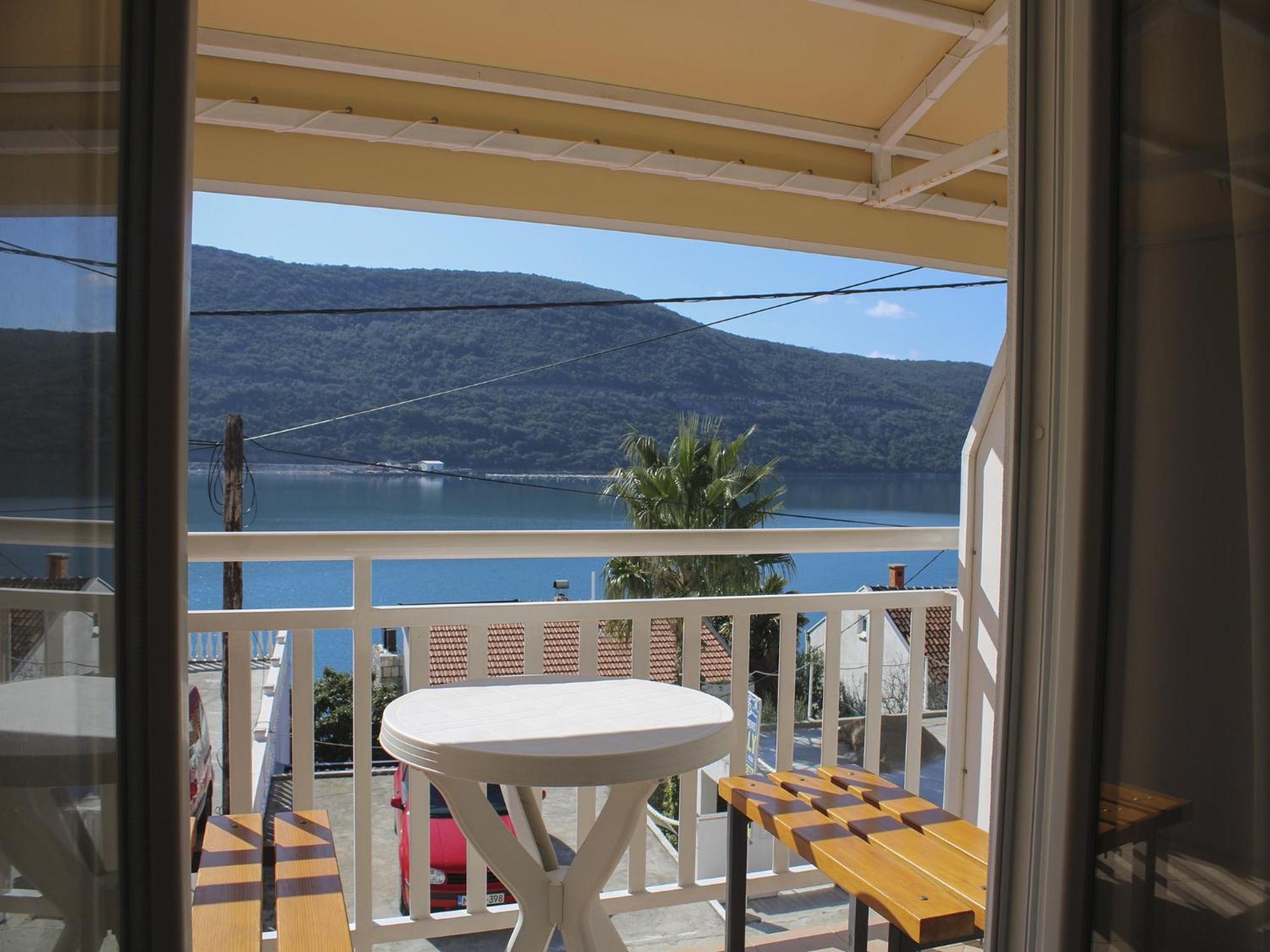 Apartments And Rooms Mato Neum Oda fotoğraf